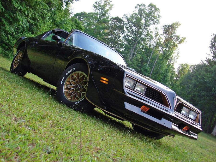 Pontiac Firebird Trans Am Bandit 1977 года  (фото 17 из 29)
